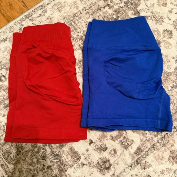 Dynamic Work Out Shorts - Picture 2 of 5